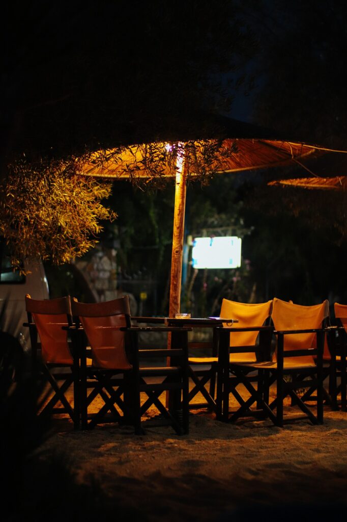 taverna-athens-by-night
