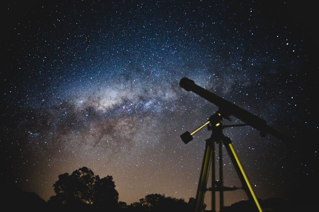 A-telescope-on-a-dark-balcony